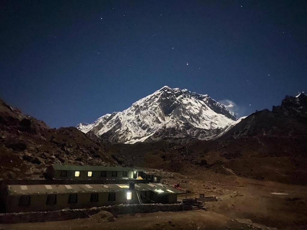 Sherpa Lodge Lobujya المظهر الخارجي الصورة